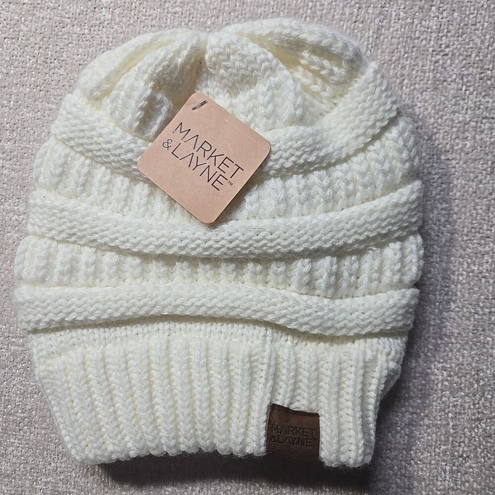 Market & Layne White Knitted Winter Hat  NWT